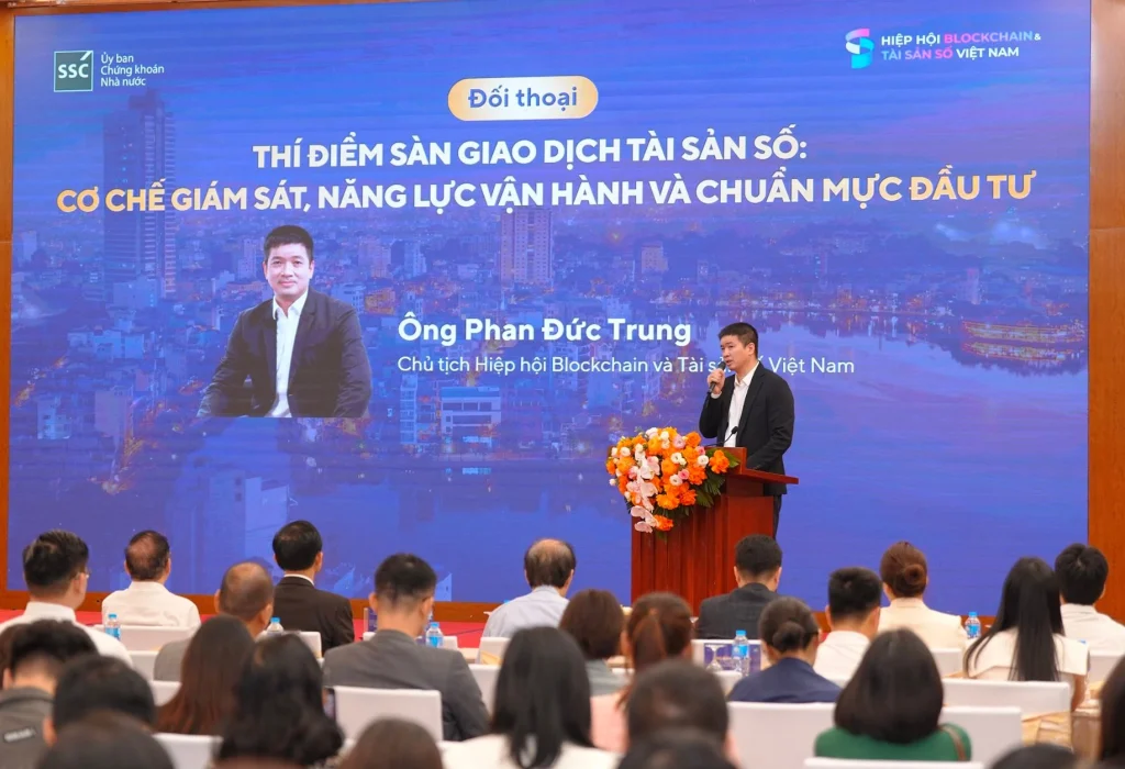 Làm sao kéo dòng tiền rời sàn quốc tế về Việt Nam?缩略图 logo-footer