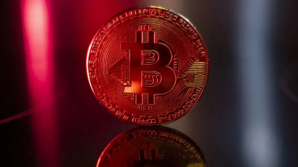 Từng mua Bitcoin ở giá 118.000 USD, Nakamoto chấp nhận cắt lỗ 40%缩略图 logo-footer