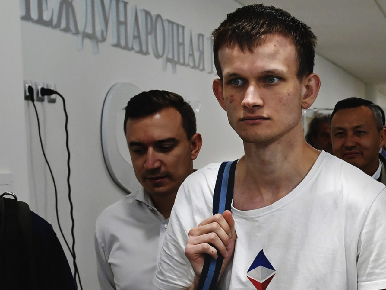 Vitalik Buterin Tiết Lộ Kế Hoạch Khiến Ethereum Mạnh Hơn 1.000 Lần