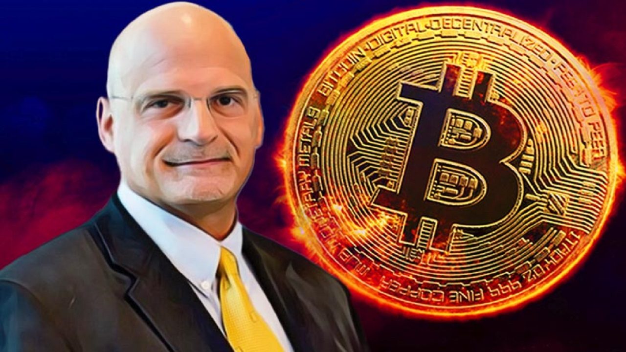 Chuyên gia Bloomberg Mike McGlone giữ dự báo Bitcoin về 10.000 USD